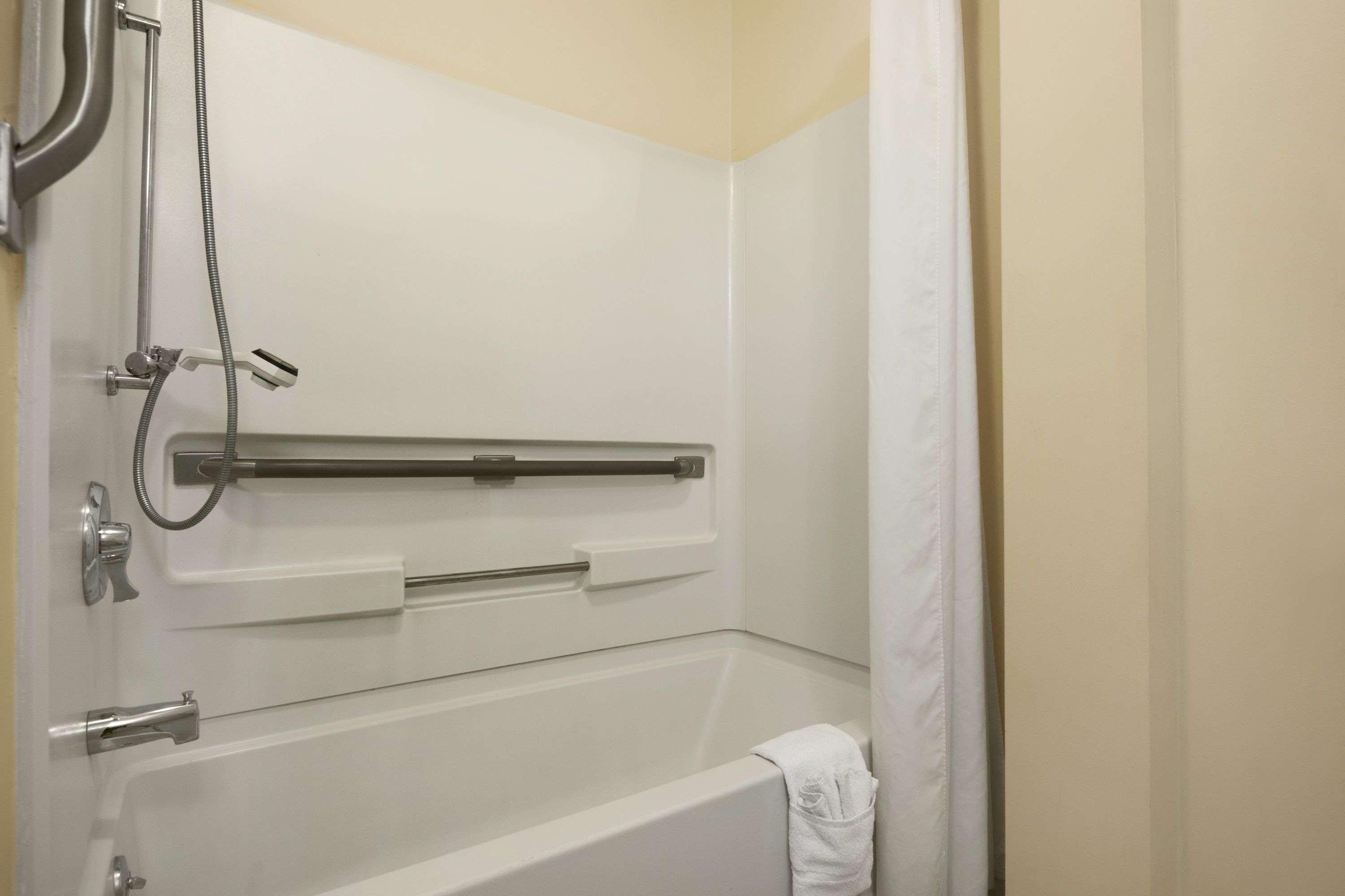 Hotel Super 8 By Wyndham Sarnia On Extérieur photo
