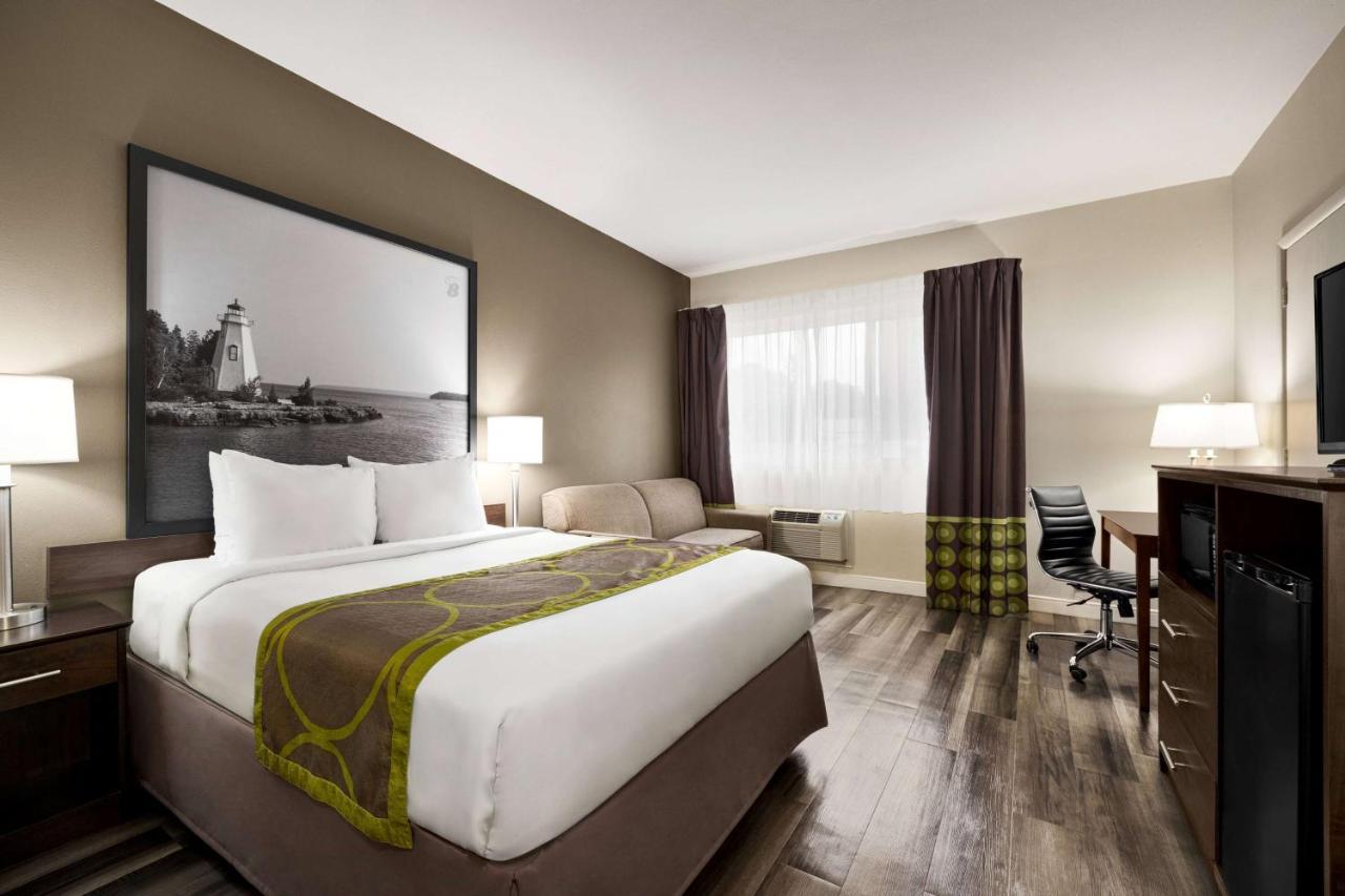 Hotel Super 8 By Wyndham Sarnia On Extérieur photo