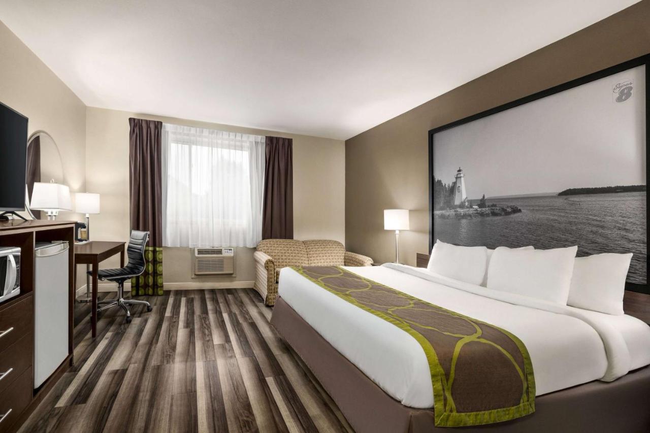 Hotel Super 8 By Wyndham Sarnia On Extérieur photo