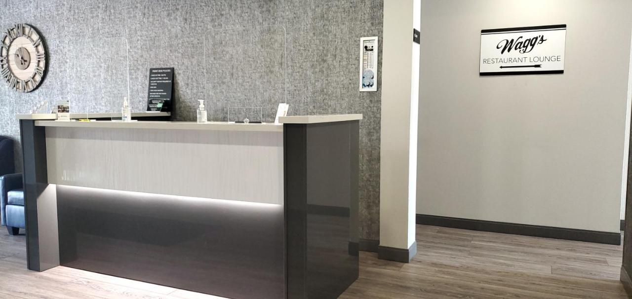 Hotel Super 8 By Wyndham Sarnia On Extérieur photo